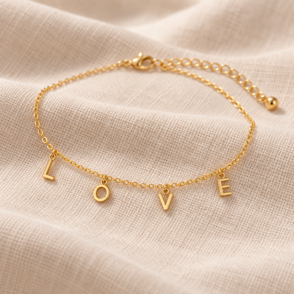 Amour Letter Anklet — detail still life