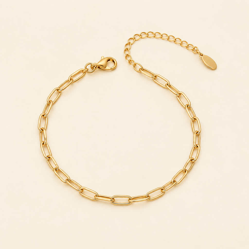 Linea Paperclip Bracelet — product view